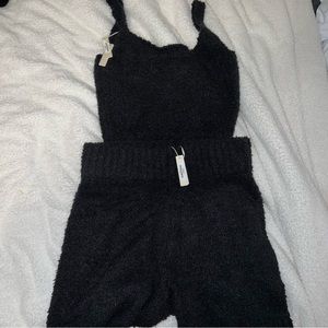 NWT SKIMS COZY SET